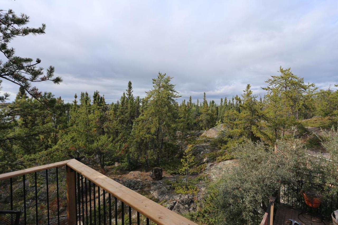 好丘。Hacho House Bed & Breakfast Yellowknife Dış mekan fotoğraf