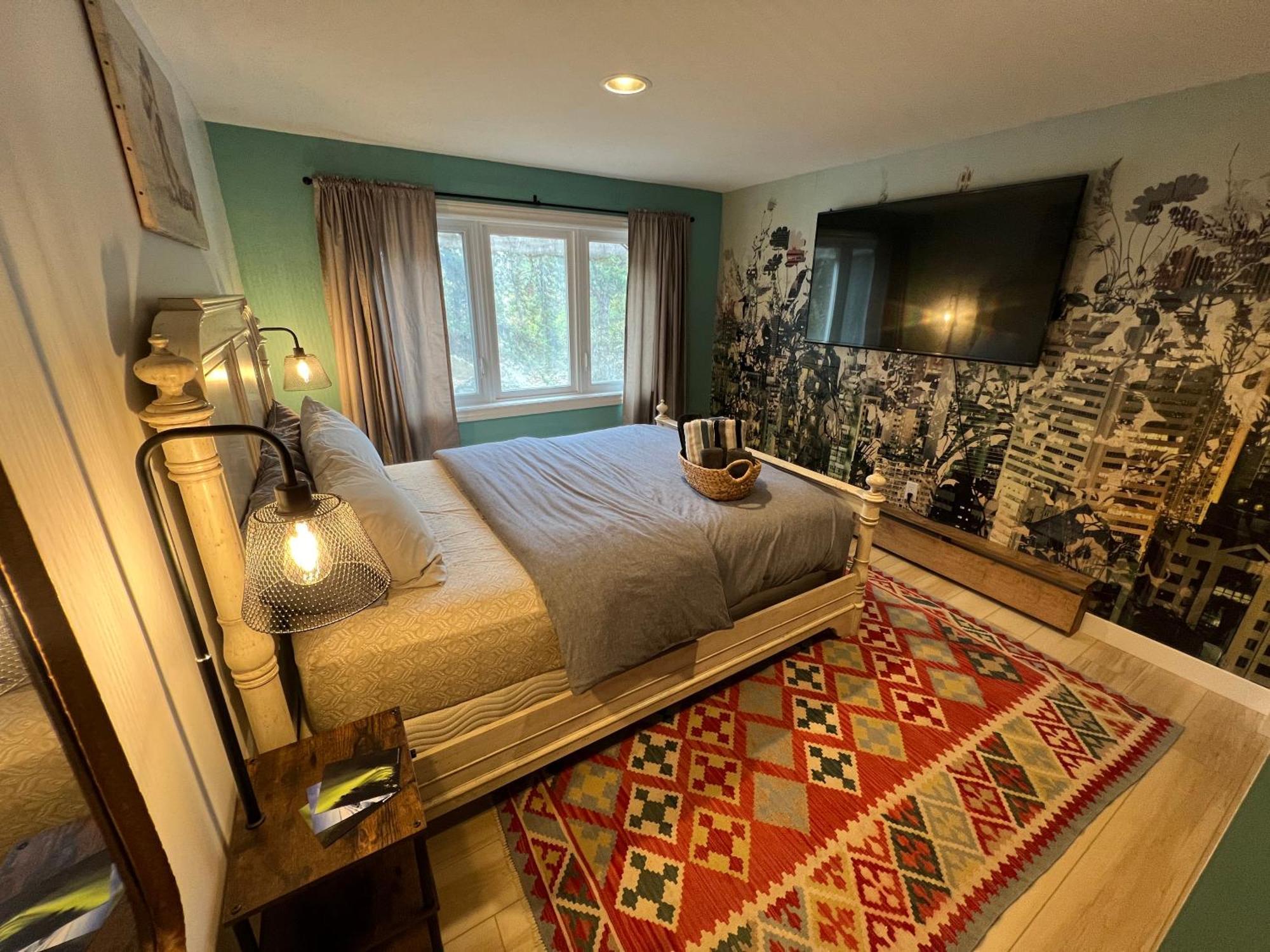 好丘。Hacho House Bed & Breakfast Yellowknife Dış mekan fotoğraf